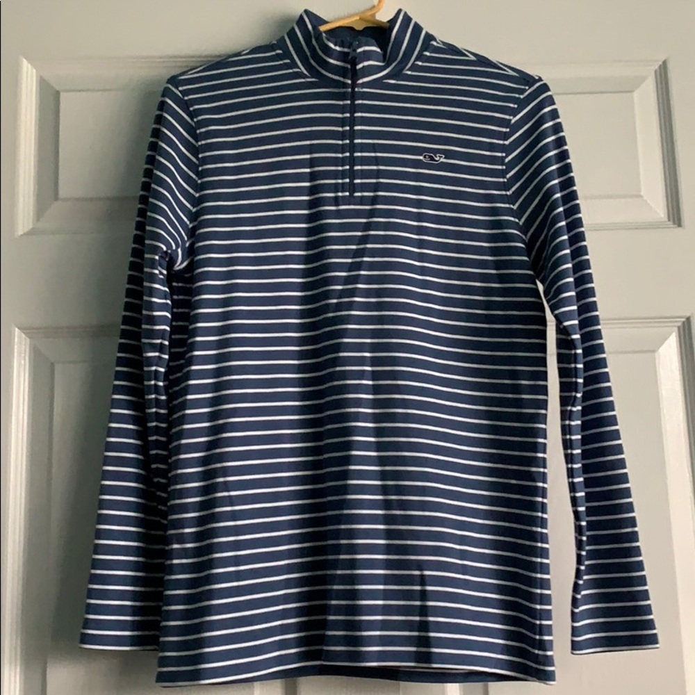 Vineyard Vines Large pullover sweater